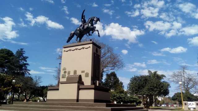 Embellecimiento de nuestra plaza