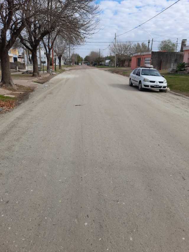 SIGUE LA RECONSTRUCCIÓN DE CALLES EN EL PUEBLO