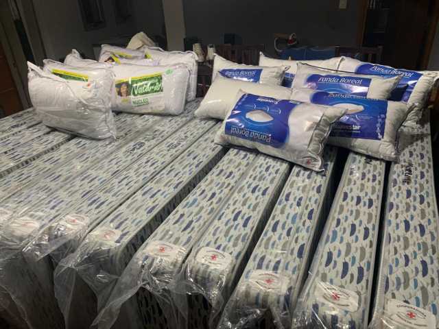 COLCHONES NUEVOS PARA LAS CAMAS DEL HOSPITAL