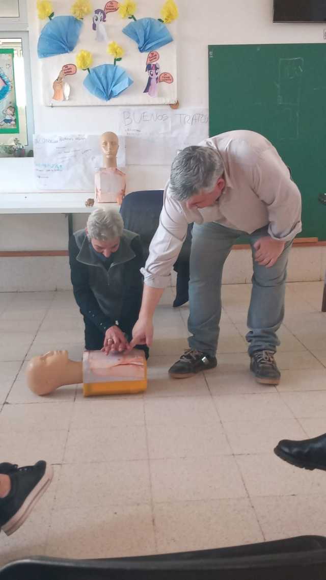 PRIMEROS AUXILIOS: PREVENCIÓN ANTE ALGUNA EMERGENCIA