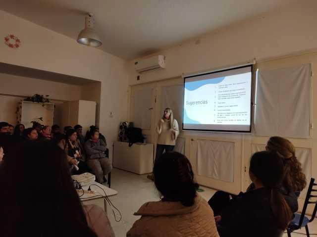 TALLERES DE REFLEXIÓN Y FORMACIÓN SOBRE EL CUIDADO DE LOS NIÑOS