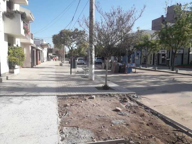 BUEN AVANCE DE OBRA DE LAS CALLES DE TRÁNSITO RESTRINGIDO