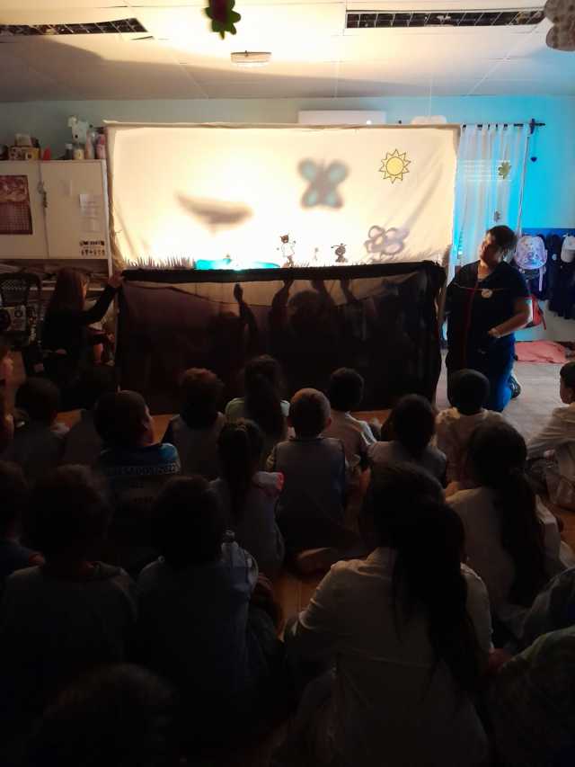 EL GRUPO DE TEATRO INFANTIL ESTUVO EN COLONIA BARGE