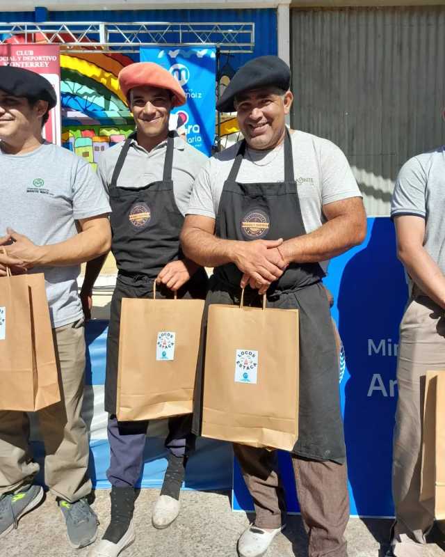 LOS GANADORES DEL CONCURSO DE ASADO A LA ESTACA