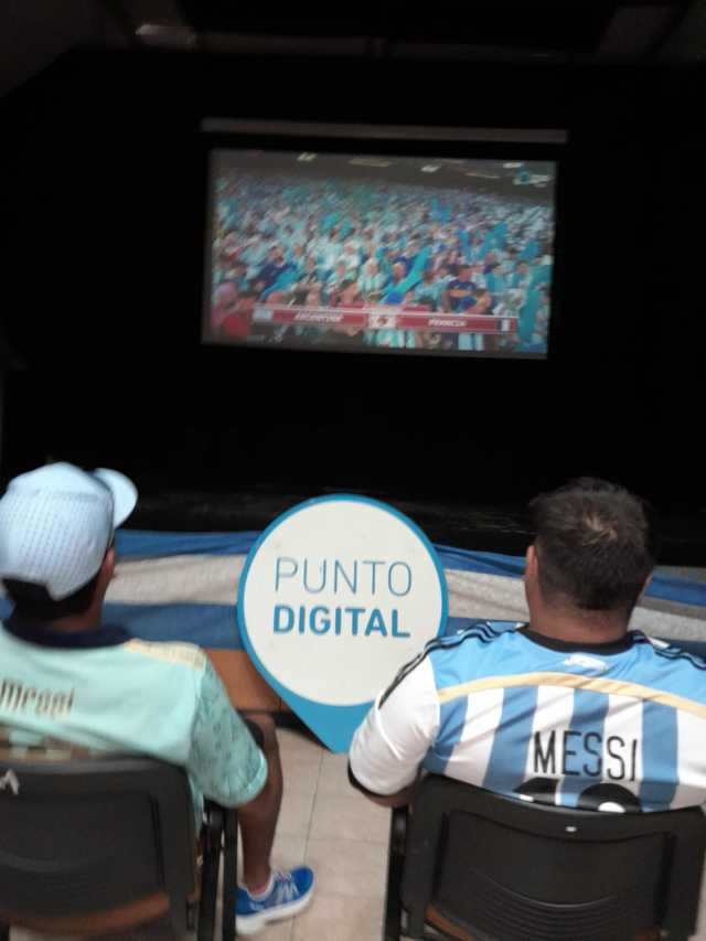 LA FINAL DEL MUNDIAL SE DISFRUTÓ EN PANTALLA GIGANTE