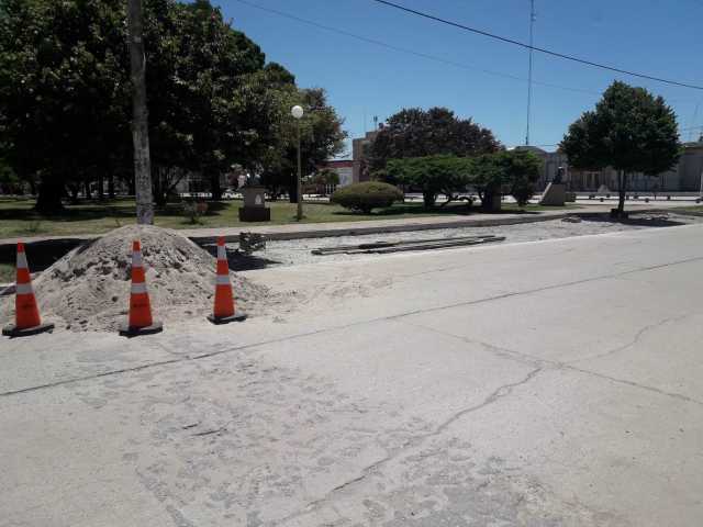DÁRSENAS DE ESTACIONAMIENTO EN LA PLAZA