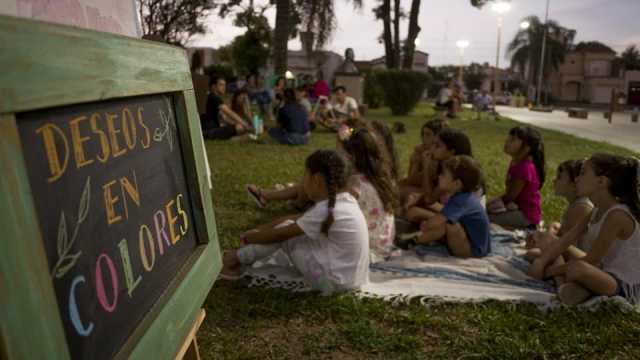 ARTE PARA NIÑOS EN LA PLAZA