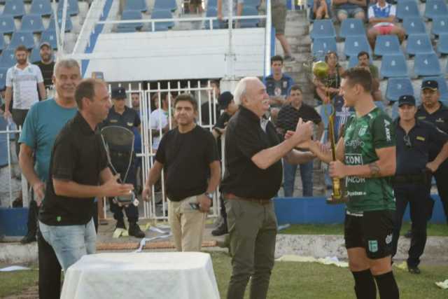 LA COPA DE LOS CLÁSICOS DE CÓRDOBA SE JUGÓ EN MONTE MAÍZ