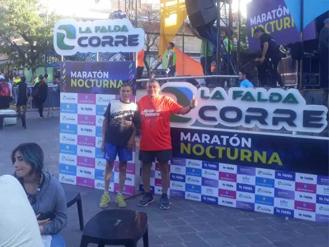 DOS MARATONISTAS DESTACADOS EN LA FALDA