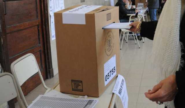 EL INTENDENTE CONVOCÓ A ELECCIONES PARA EL 25 DE JUNIO