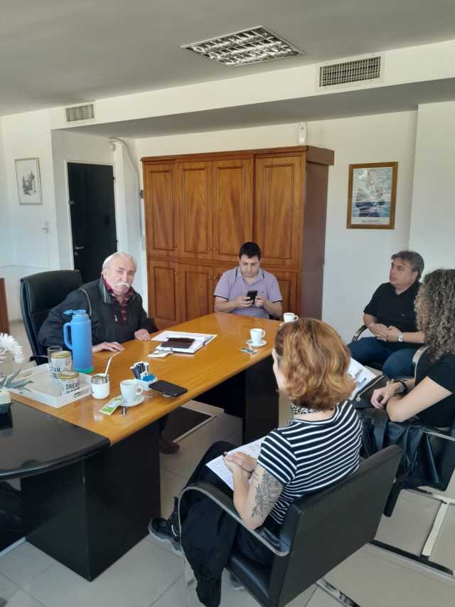 Visitas del Ministerio de Hpabitat y Vivienda de la Naicón
