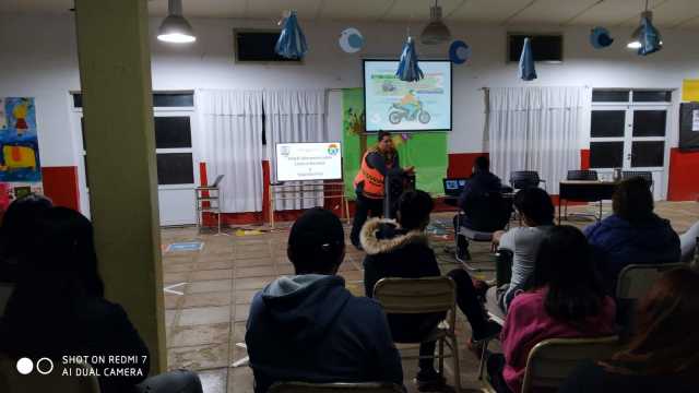Capacitación para alumnos del CENMA N°196