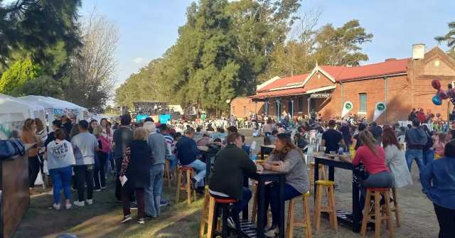 Cierre de la Expo a puro folclore con Roxana Carabajal