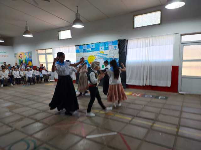 El Día de la Independencia se celebró en la escuela Luis de Tejeda