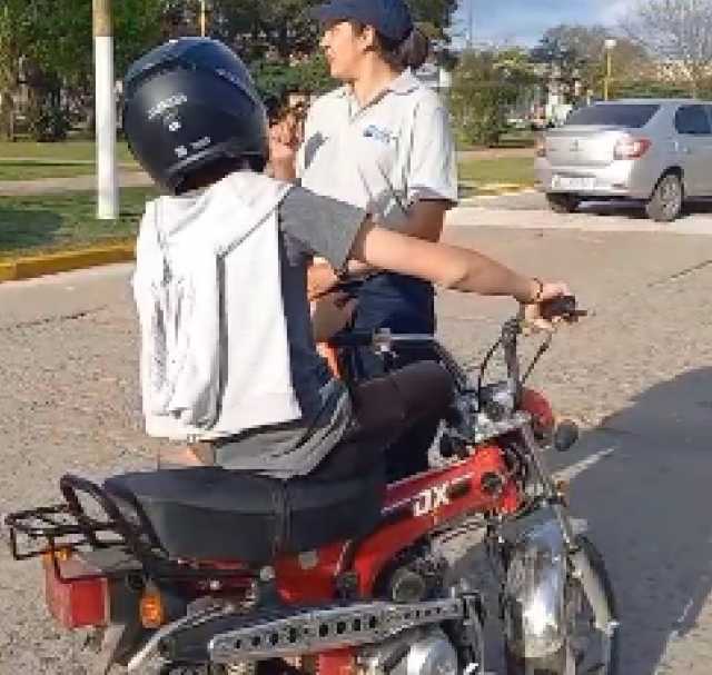 Controles de motos en distintos puntos del pueblo