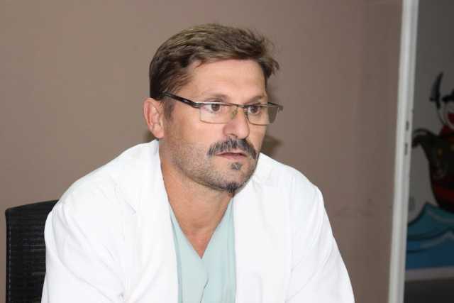 El Dr. Víctor Chías seguirá en la Dirección del Hospital