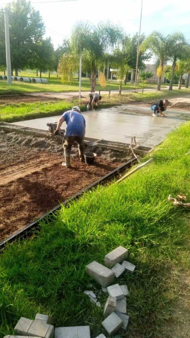 Pavimentación del acceso a barrio Don Adolfo