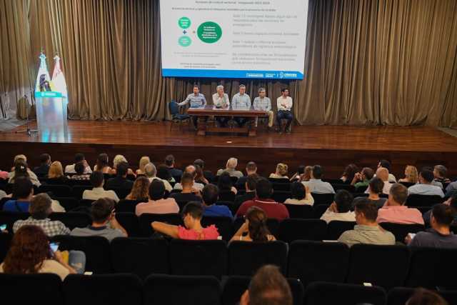Participación en la reunión de la mesa de seguimiento de dengue