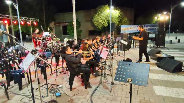 La escuela de música participó del Festibandas 2024