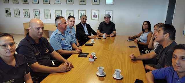 Reunión con la nueva encargada de la Comisaría local