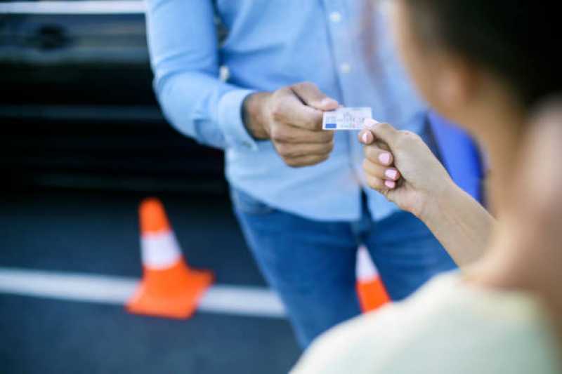 Las licencias de conducir se entregan en regla
