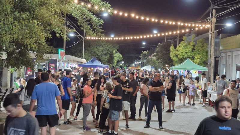 Segunda jornada de Tardecitas en la Peatonal